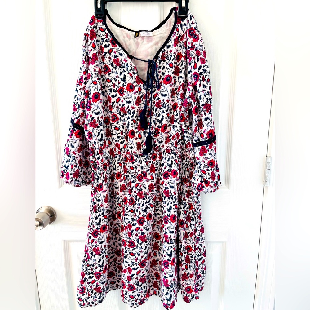 Women’s short dress, Large, cotton/polyester, white pink prints, 3/4th sleeves